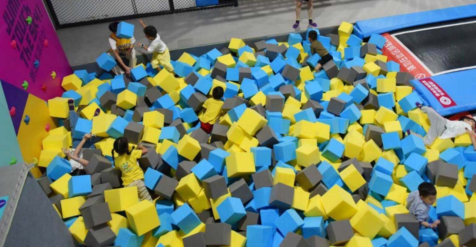 Fire retardant soft play foam pit and sponge play zone