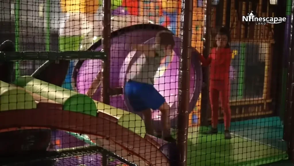 ninescapeland-indoor-playground-equipment-commercial-overview1